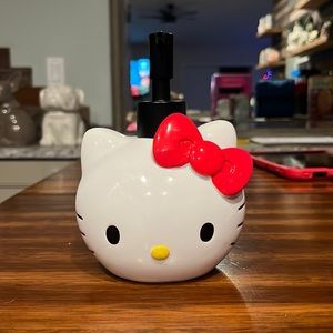 Sanrio Hello Kitty soap/lotion dispenser- brand new and never used!!!